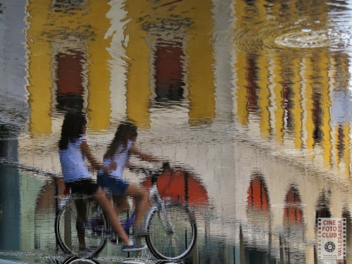 In bicicletta